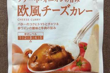 西友 みなさまのお墨付き とろけるチーズのコクとソテードオニオンの甘味 欧風チーズカレー バターのコクにトマトとチャツネ赤ワインの酸味と牛肉の旨み
