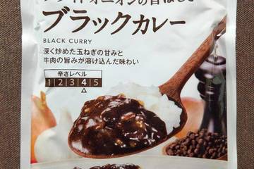 西友 みなさまのお墨付き ローストガーリックとフライドオニオンの香ばしさ ブラックカレー 深く炒めた玉ねぎの甘みと牛肉の旨みが溶け込んだ味わい